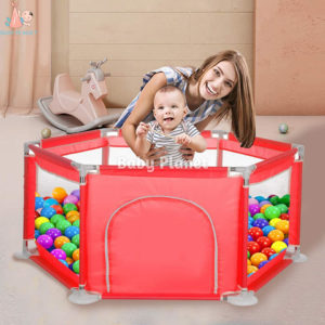 Baby 6 panel play pen - red